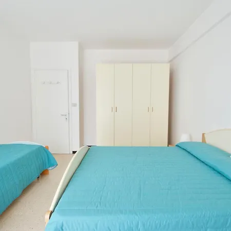 Centro Commerciale Apartment *