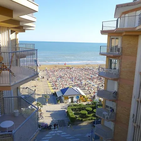 Centro Commerciale Apartment *