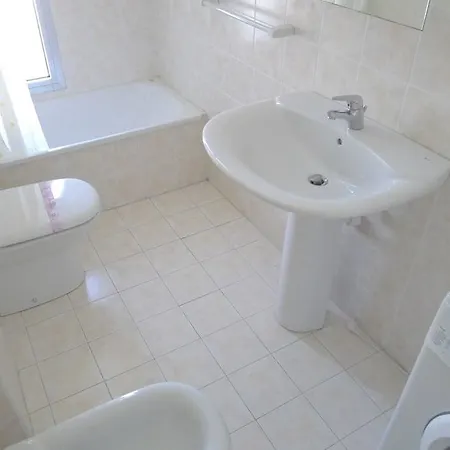 Centro Commerciale Apartment