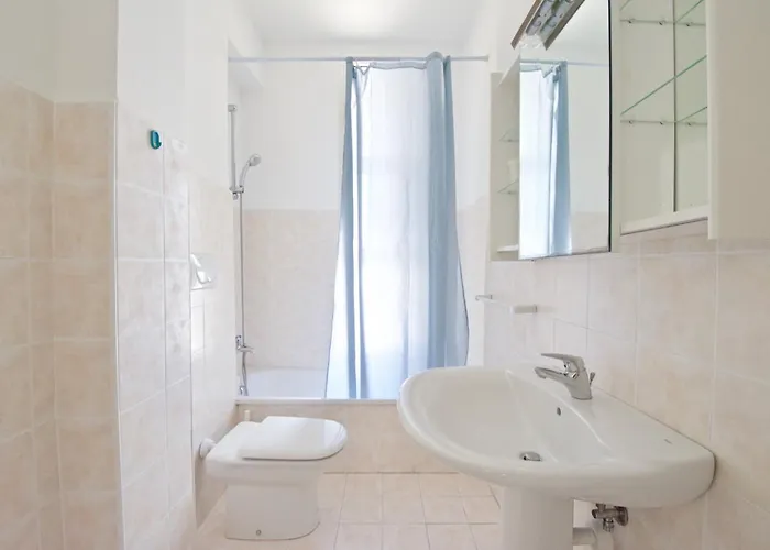 Centro Commerciale לידו די ג'סולו